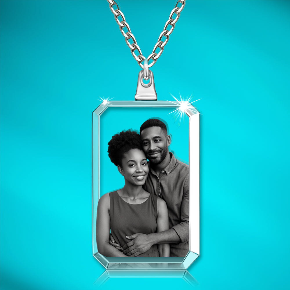 Collier rectangulaire en cristal 3D